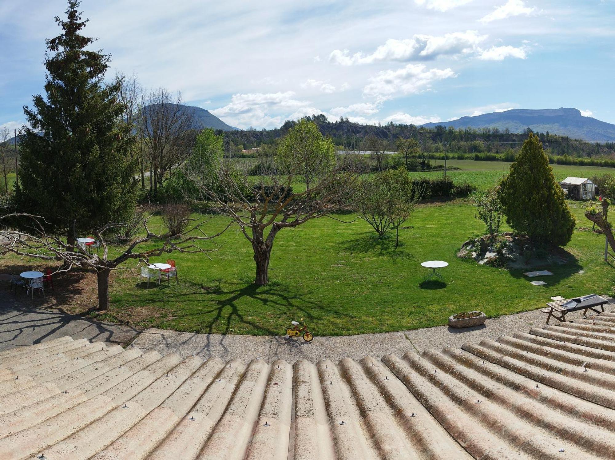 Le Petit Caboulot En Pleine Nature Vaumeilh Luaran gambar